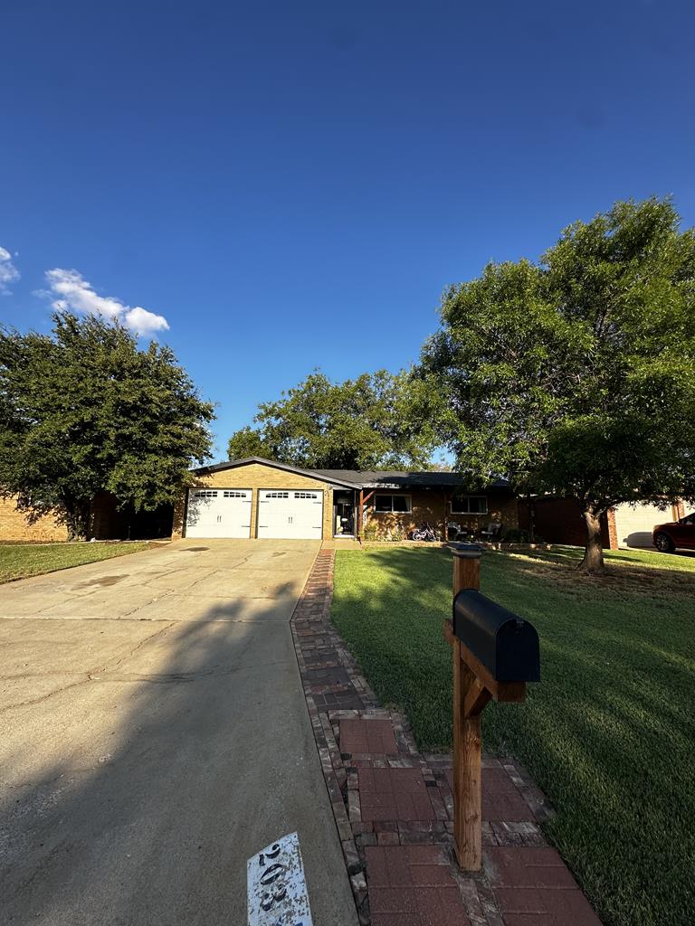 16th St, Seminole, TX 79360