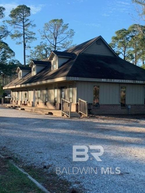 2033 W 1st St, Gulf Shores, AL, 36542-4447 | Card Image