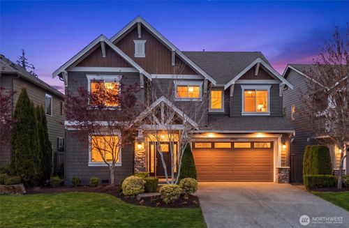 27260 Se 19th Pl, Sammamish, WA, 98075-8027 | Card Image