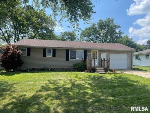 111 Bryant St, Morton, IL, 61550-9429 | Card Image