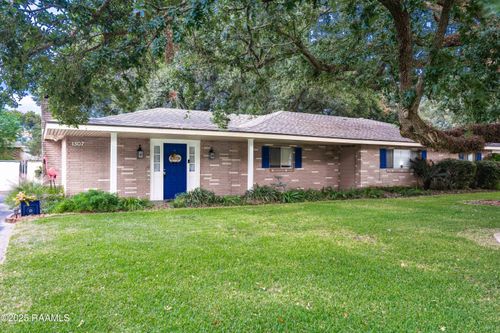 1507 Elm St, New Iberia, LA, 70560-6720 | Card Image