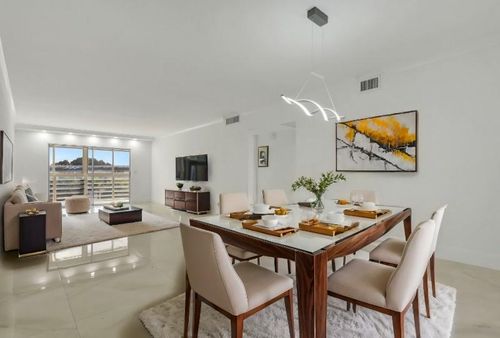 apt-m4-2901 Victoria Cir, Coconut Creek, FL, 33066-1332 | Card Image