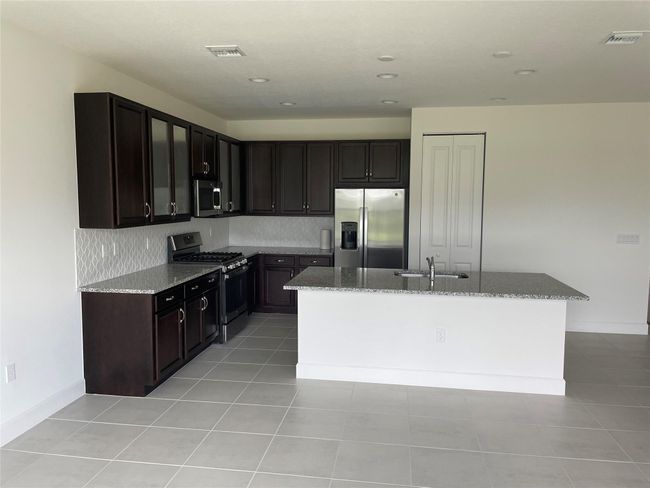 15673 Sw Egret Coast Dr, House other with 3 bedrooms, 2 bathrooms and null parking in Port St Lucie FL | Image 6