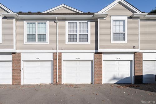 16256 Grandview Dr, Macomb, MI, 48044-4067 | Card Image