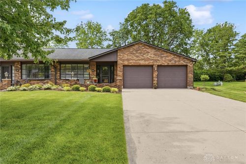 354 Kimbary Dr, Washingtn Twp, OH, 45458-4135 | Card Image