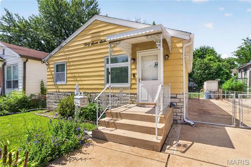 3716 Hoffmeister Ave, Saint Louis, MO, 63125-1424 | Card Image
