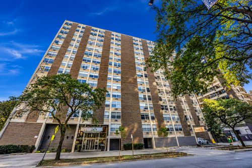 1610-3033 N Sheridan Rd, Chicago, IL, 60657-5559 | Card Image