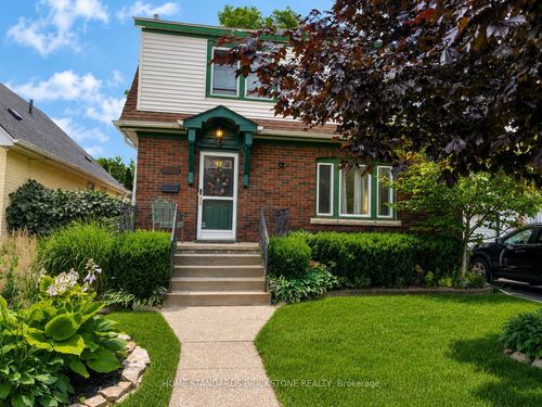 5400 Cedar St, Niagara Falls, ON, L2E2V3 | Card Image