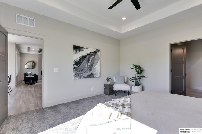 11106 N 161 St St, House other with 5 bedrooms, 3 bathrooms and 3 parking in Bennington NE | Image 27