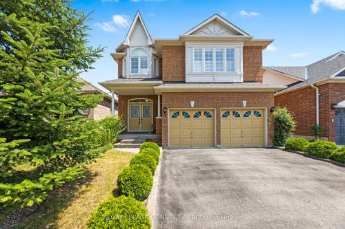 15 Root Cres, Ajax, ON, L1T4J8 | Card Image