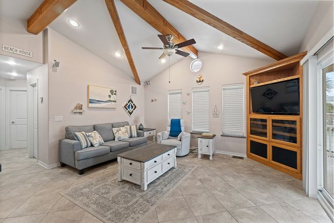712 E Clam Circle, House other with 2 bedrooms, 2 bathrooms and null parking in Port Isabel TX | Image 7