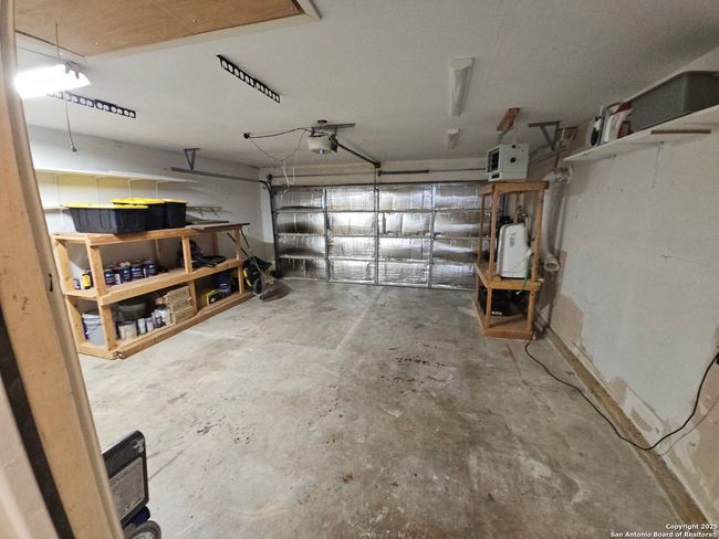 10105 Trappers Rdg, House other with 3 bedrooms, 2 bathrooms and null parking in Converse TX | Image 18