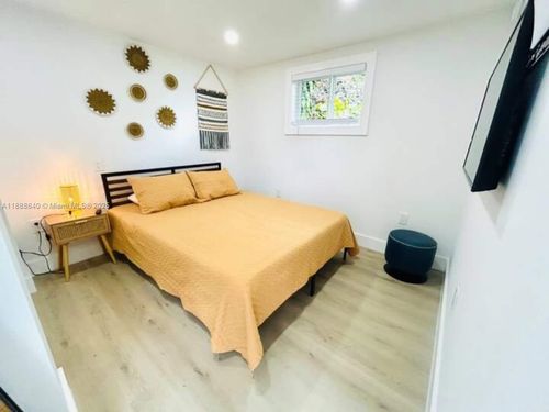 rear-2612 Sw 12th St, Miami, FL, 33135-4818 | Card Image