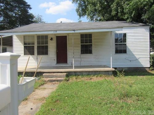 134 Pike Ave, Jacksonville, AR, 72076-6116 | Card Image