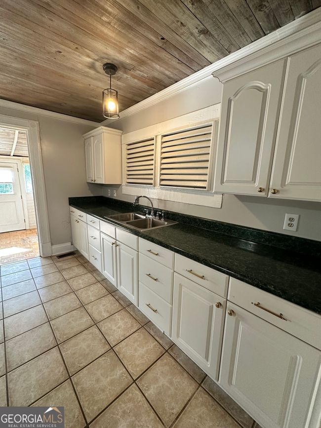 2486 Hilltop Dr, House other with 4 bedrooms, 2 bathrooms and null parking in Buchanan GA | Image 14