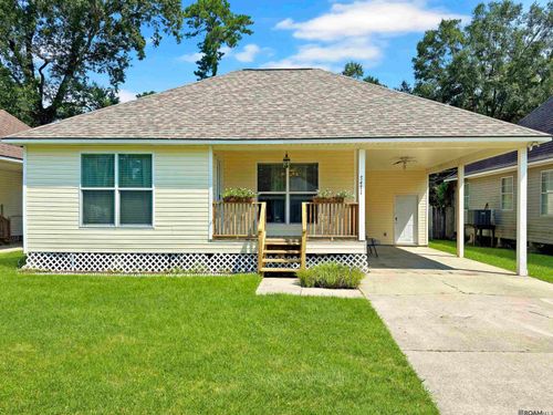 7471 Callahan Dr, Denham Springs, LA, 70726-8944 | Card Image
