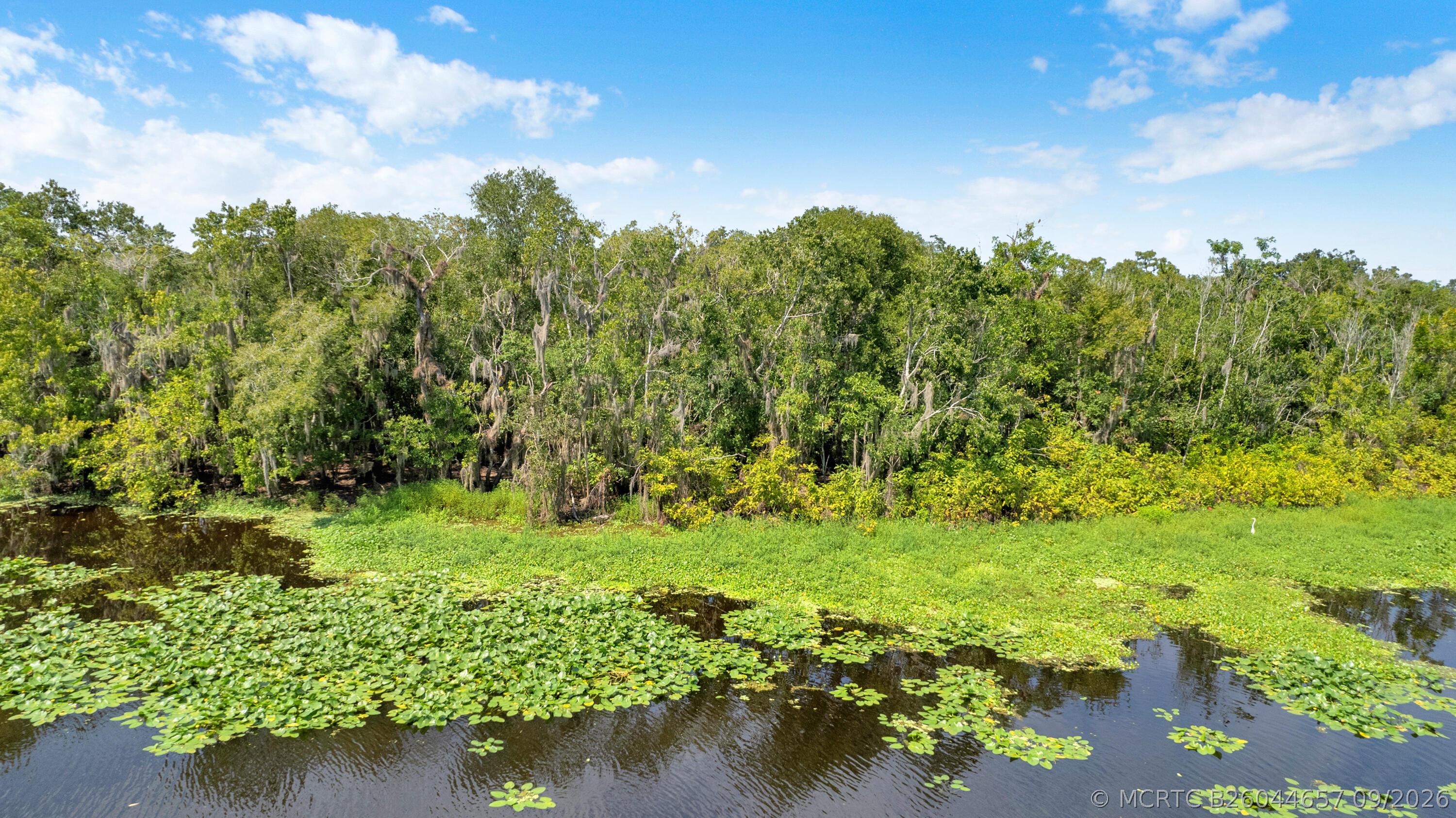 Land in Deland