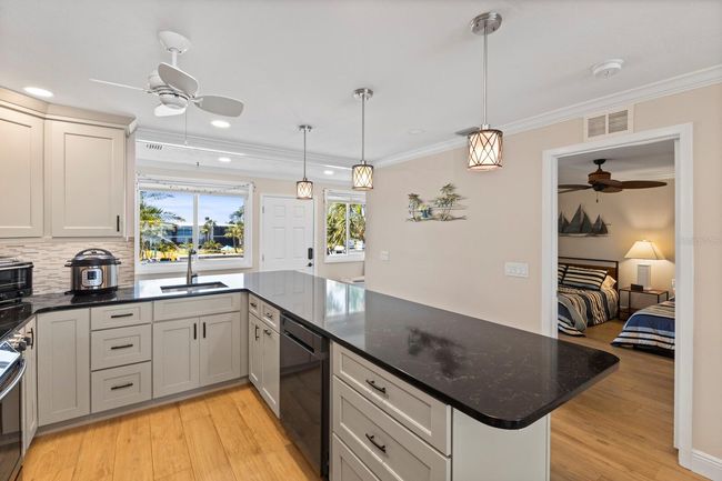 UNIT-87 - 6400 Flotilla Dr, Condo with 2 bedrooms, 2 bathrooms and null parking in HOLMES BEACH FL | Image 7