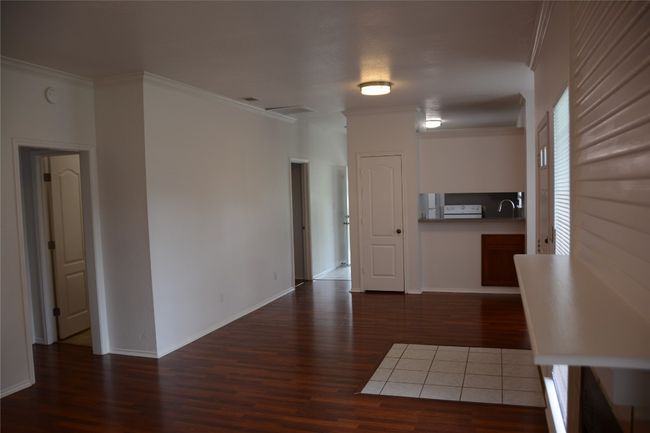 Front Room/Dinig Area with Bay Window | Image 4
