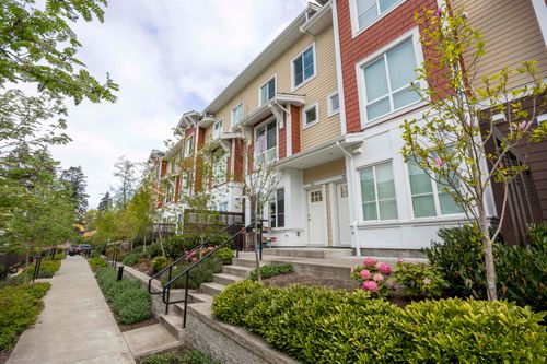 76-16561 17a Ave, Surrey, BC, V3Z1J3 | Card Image