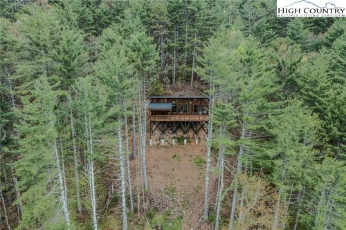 281 New River Farms Dr, Fleetwood, NC, 28626 | Card Image