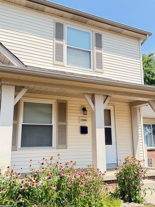 12006 Juniper Way, Grand Blanc, MI, 48439-1714 | Card Image