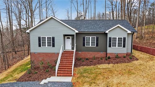 1014 Freedom Trl, Asheboro, NC, 27205-1647 | Card Image