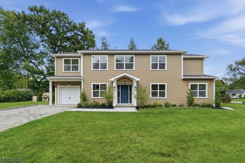 126 Fieldstone Dr, Springfield, NJ, 07081-2607 | Card Image