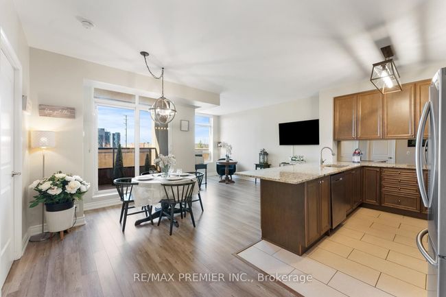 209 - 9235 Jane St, Condo with 2 bedrooms, 1 bathrooms and 1 parking in Vaughan ON | Image 10