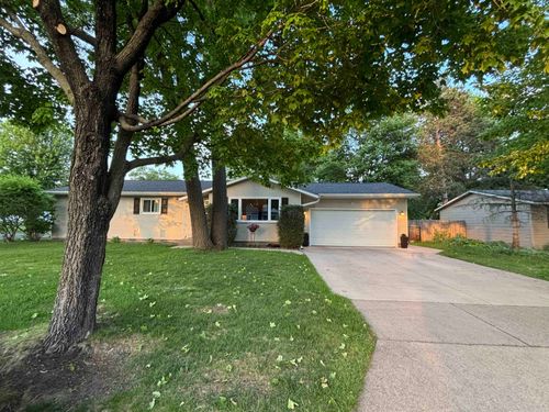 802 15th St, MOSINEE, WI, 54455-1023 | Card Image