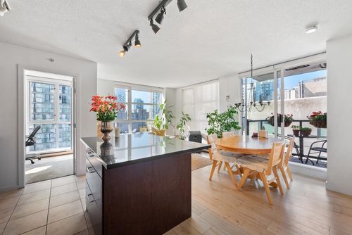 808-1199 Seymour St, Vancouver, BC, V6B1K3 | Card Image