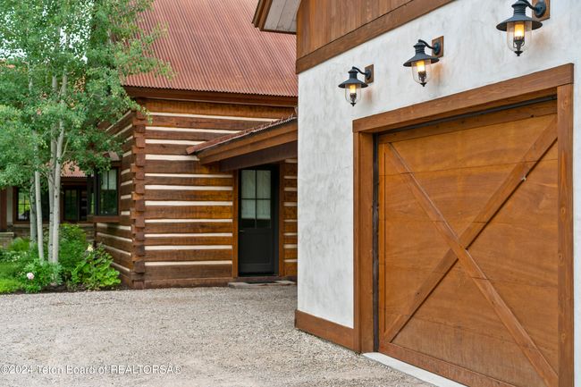 2815 Black Sheep Farm Rd, House other with 4 bedrooms, 5 bathrooms and null parking in Alta WY | Image 37
