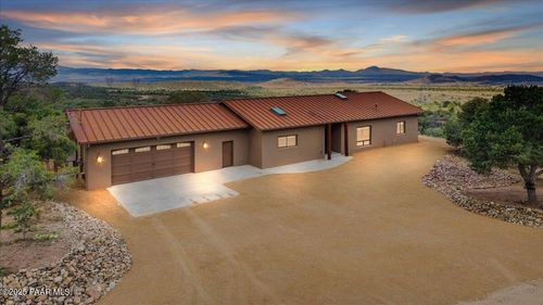 8760 N Yeager Mine Rd, Prescott Valley, AZ, 86315-9182 | Card Image