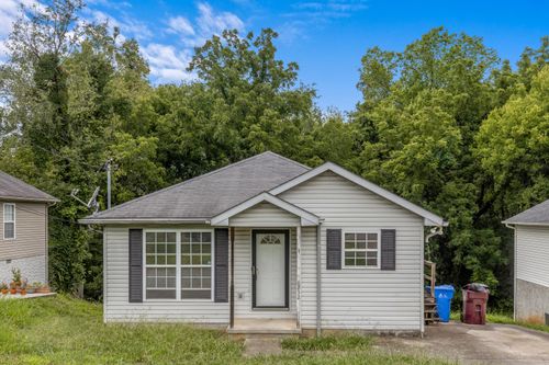 232 W Edison St, Alcoa, TN, 37701-2204 | Card Image