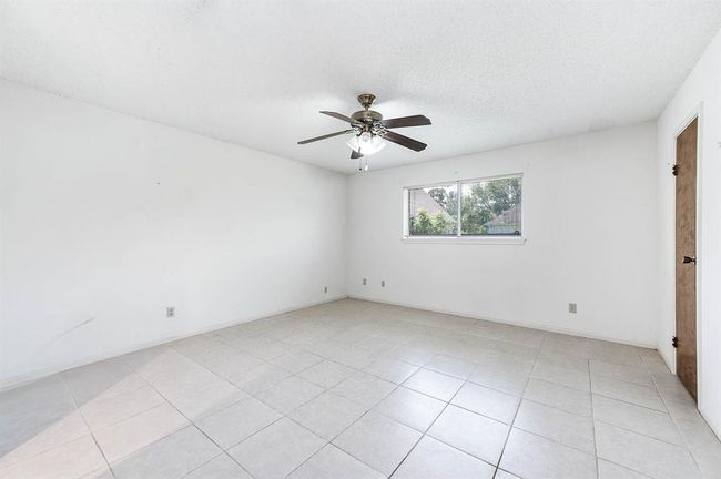 49 Robin Dr, House other with 3 bedrooms, 2 bathrooms and 2 parking in Alvin TX | Image 23