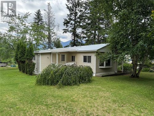 36-470 Reflection Lake Rd, Golden, BC, V0A1H6 | Card Image