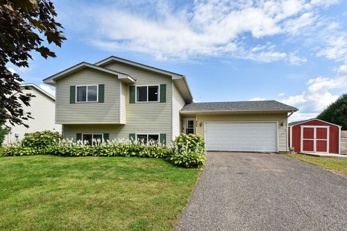 426 Wagon Wheel Cir, Buffalo, MN, 55313-1300 | Card Image