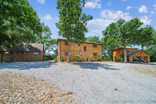 69125 E 252 Rd, Wyandotte, OK, 74370-3352 | Card Image