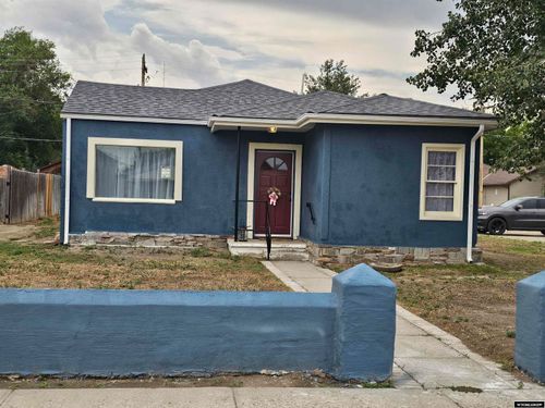 1012 Pulliam Ave, Worland, WY, 82401-2716 | Card Image