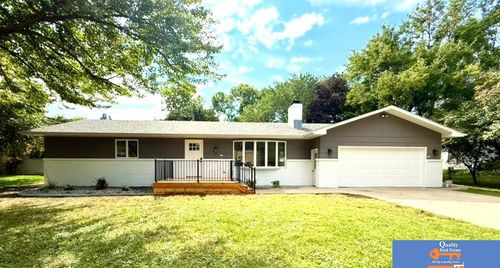 415 Florence Ave, Beatrice, NE, 68310-5129 | Card Image