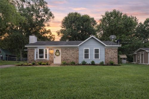 9841 Shadow Wood Dr, Mobile, AL, 36608-9235 | Card Image