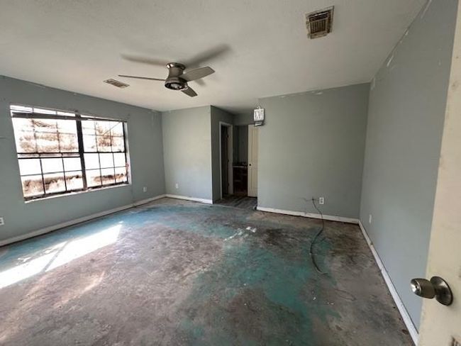 Master bedroom | Image 11