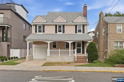 473 Oakdene Avenue, Cliffside Park, NJ, 07010 | Card Image