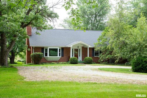 11 Marty Ln, Macomb, IL, 61455-9504 | Card Image