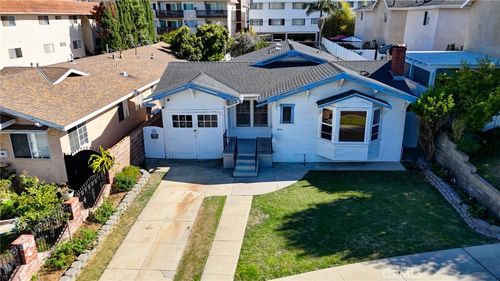 1041 W 11th St, San Pedro, CA, 90731-3520 | Card Image
