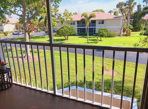 e-1537 Se Royal Green Cir, Port St. Lucie, FL, 34952-7671 | Card Image