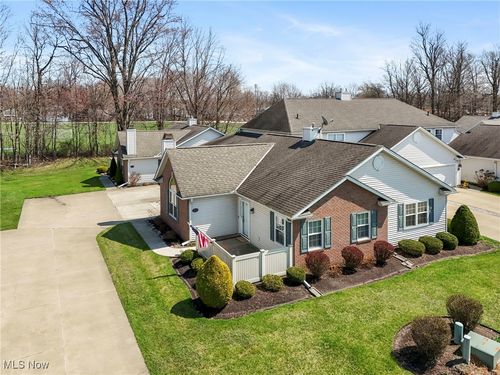 7572 Monterey Bay Dr, Mentor-On-The-Lake, OH, 44060-9013 | Card Image