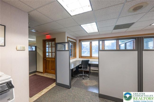 233 Pershing Blvd, Home with 0 bedrooms, 0 bathrooms and 6 parking in Whitehall PA | Image 26