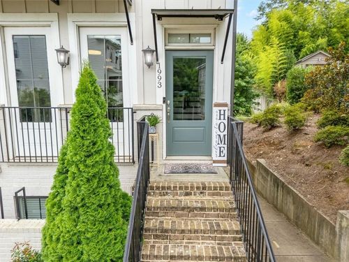 1993 Rockledge Rd Ne, Atlanta, GA, 30324-4122 | Card Image