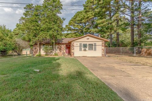 2115 Mitzi Ln, Jonesboro, AR, 72405-8666 | Card Image